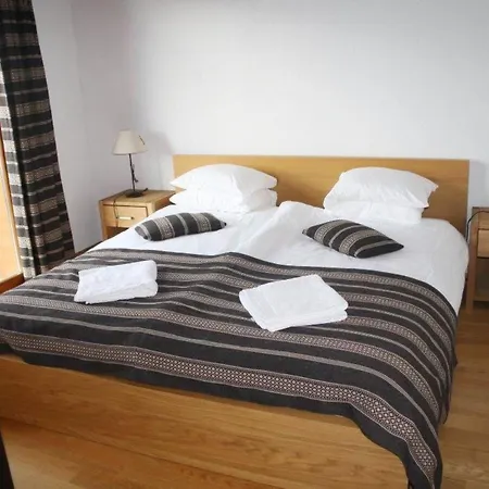 Nubes- Appartement-fewo- Dusche Oder Bad- Wc 12-bettwohnung By Interhome Appartement *