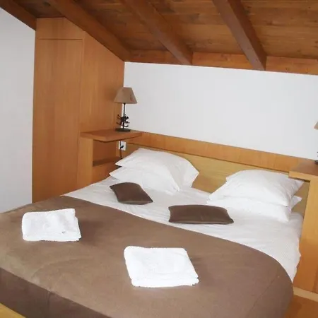 公寓 Nubes- Appartement-fewo- Dusche Oder Bad- Wc 12-bettwohnung By Interhome *