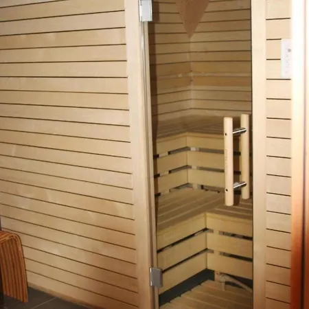 Nubes- Appartement-fewo- Dusche Oder Bad- Wc 12-bettwohnung By Interhome 公寓 *
